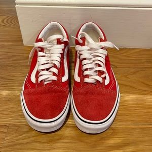 Women’s red vans